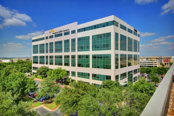 imgi_1_78759-Commercial-Real-Estate-1024x683